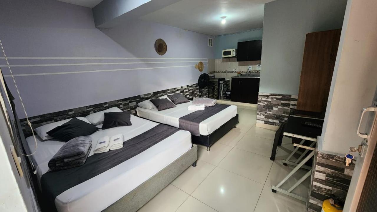 Hotel Medellin Calasanz Екстериор снимка