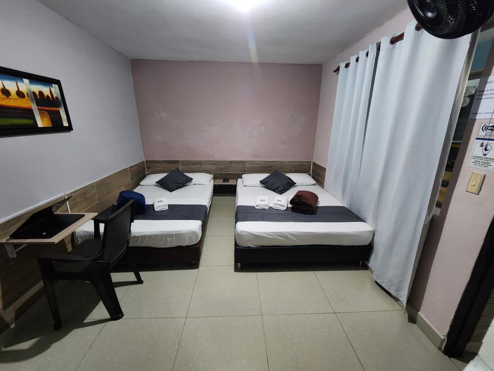 Hotel Medellin Calasanz Екстериор снимка