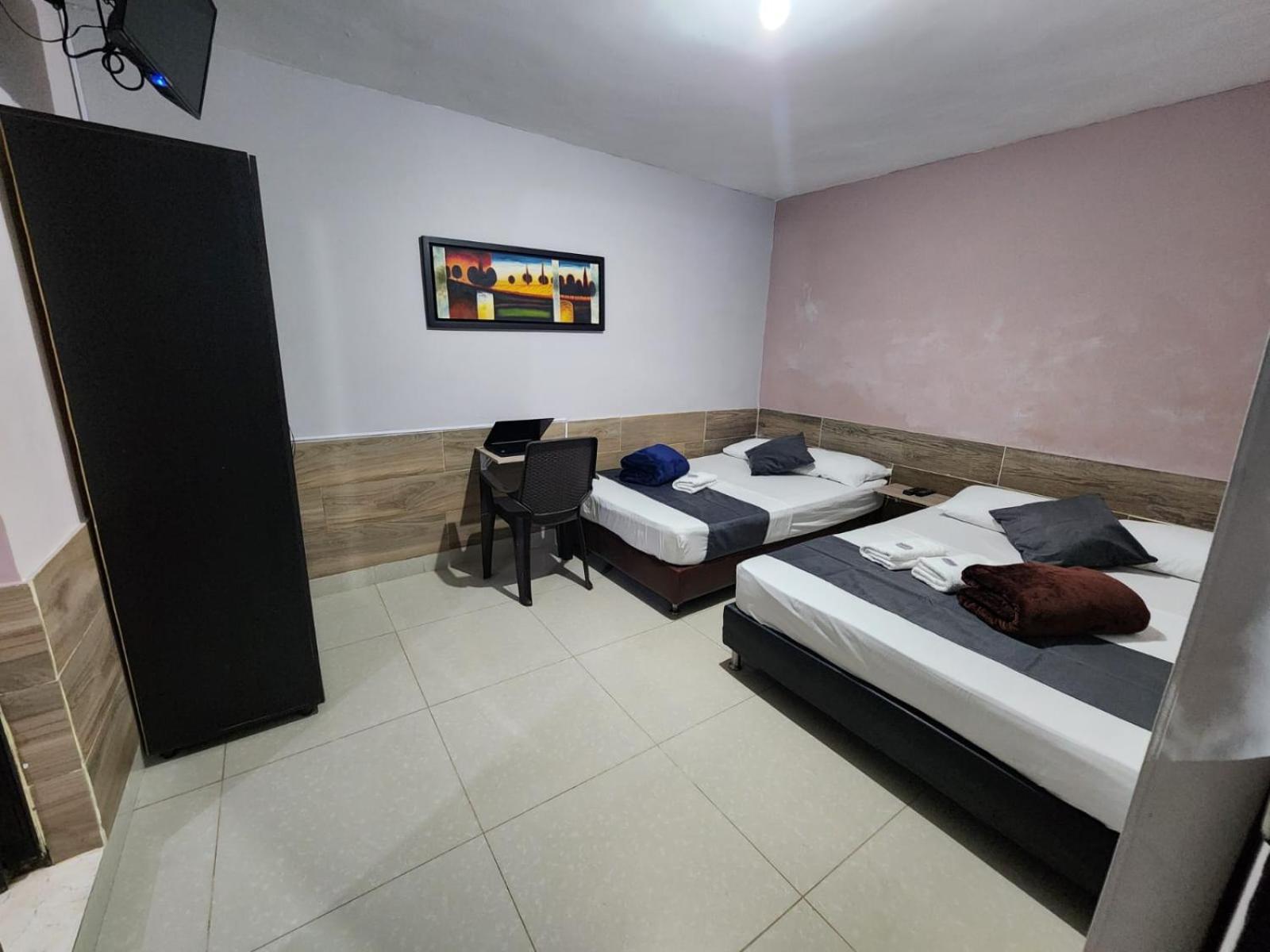 Hotel Medellin Calasanz Екстериор снимка