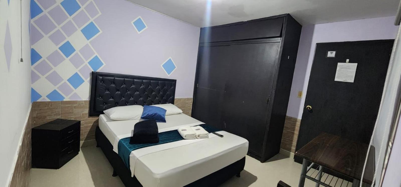Hotel Medellin Calasanz Екстериор снимка