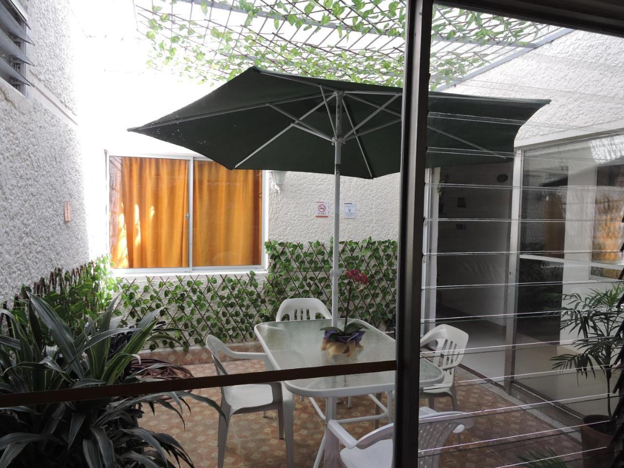 Hotel Medellin Calasanz Екстериор снимка